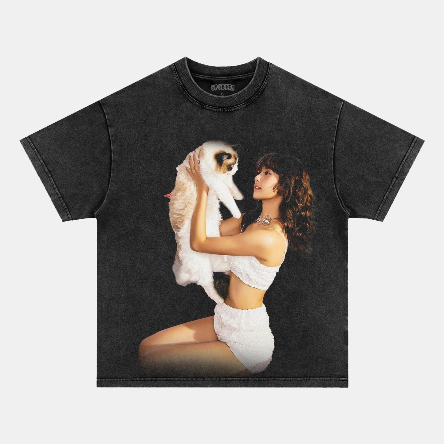 LISA  TEE 3